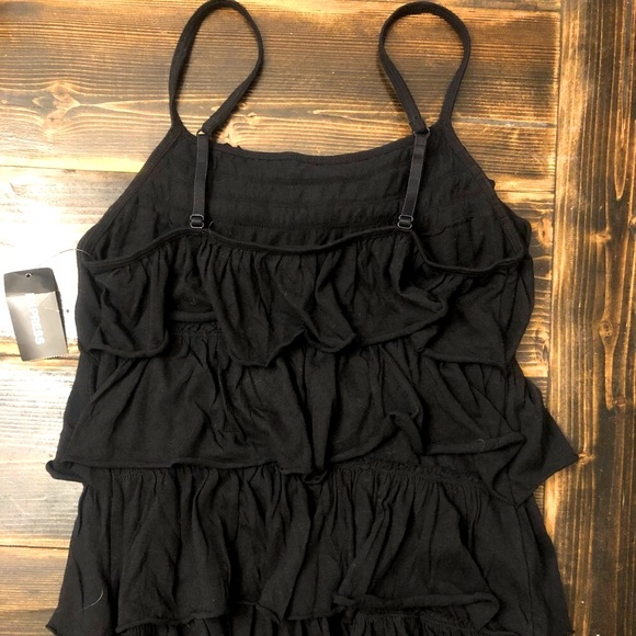 EXPRESS Tiered Ruffle Top Size XS- soft cotton for a comfy, flattering fit. - Picture 6 of 6